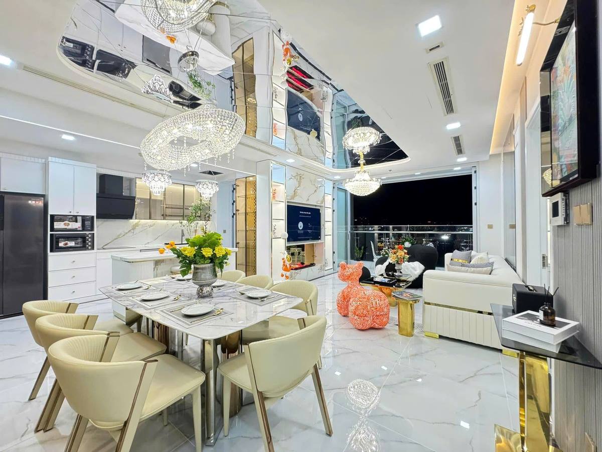 CN Căn hộ Vinhomes Central Park 4 4 Phòng Ngủ 150m2